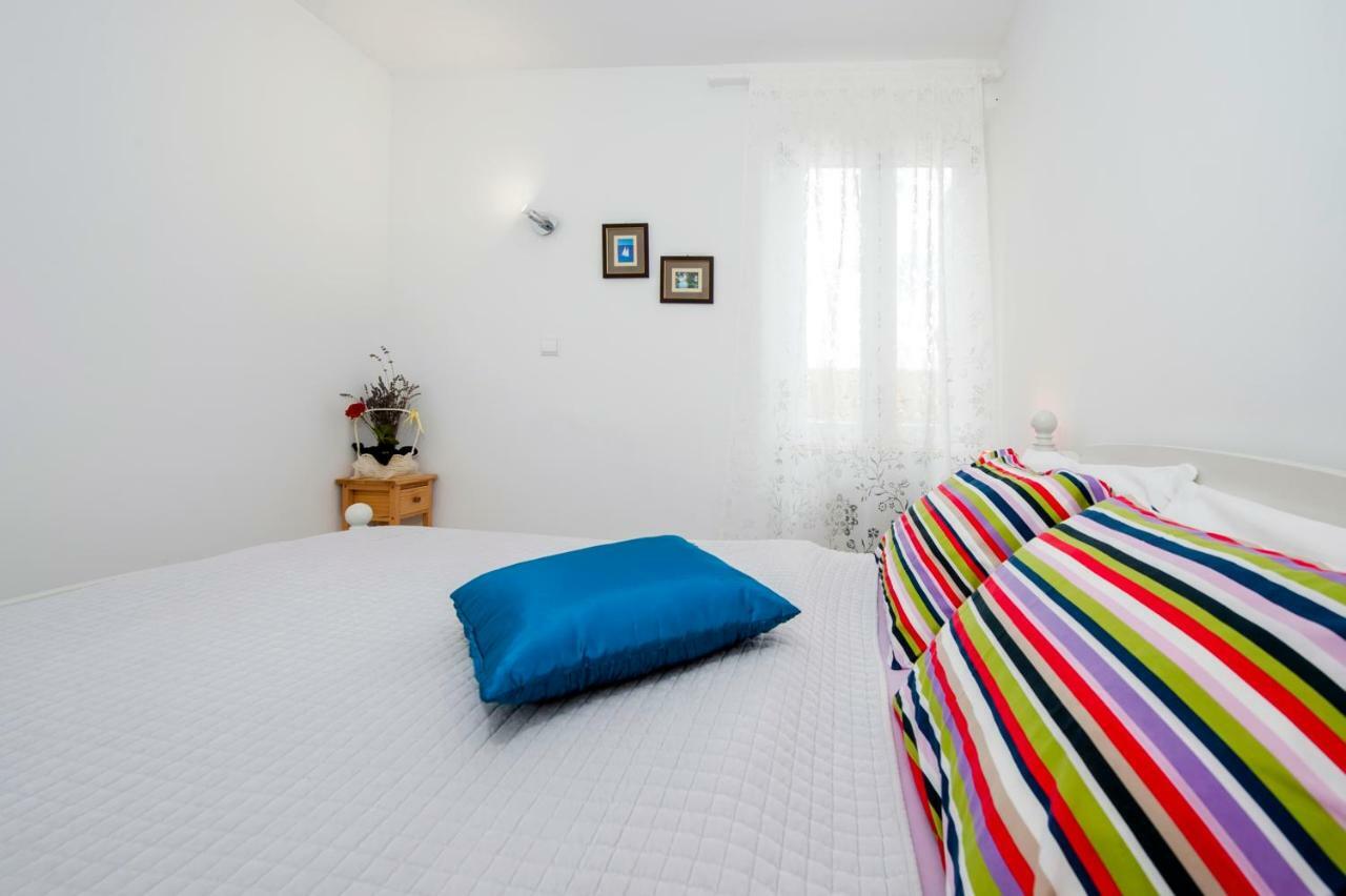 Apartman Delfin Ровинь Экстерьер фото