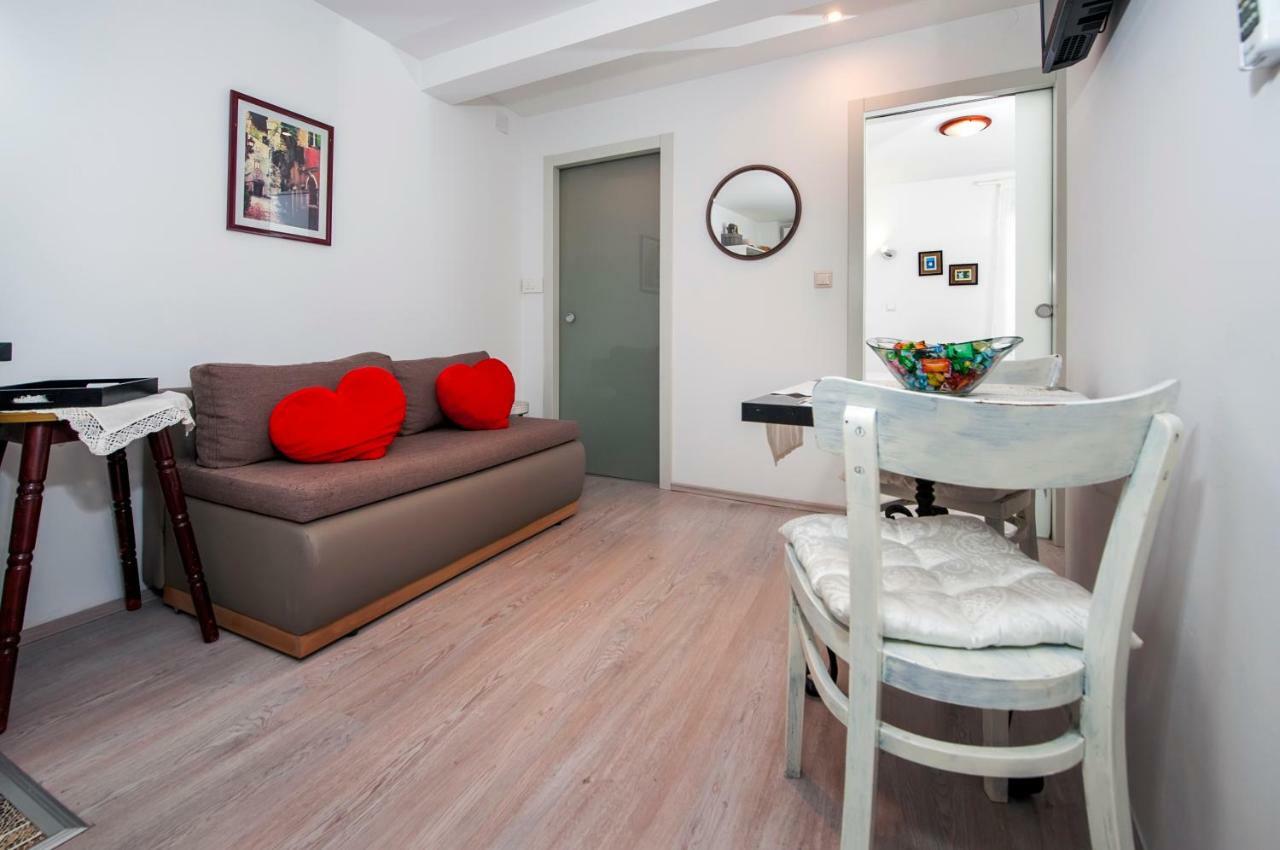 Apartman Delfin Ровинь Экстерьер фото
